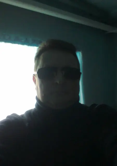 Виталик из Анапы, ищу на сайте знакомства на одну ночь