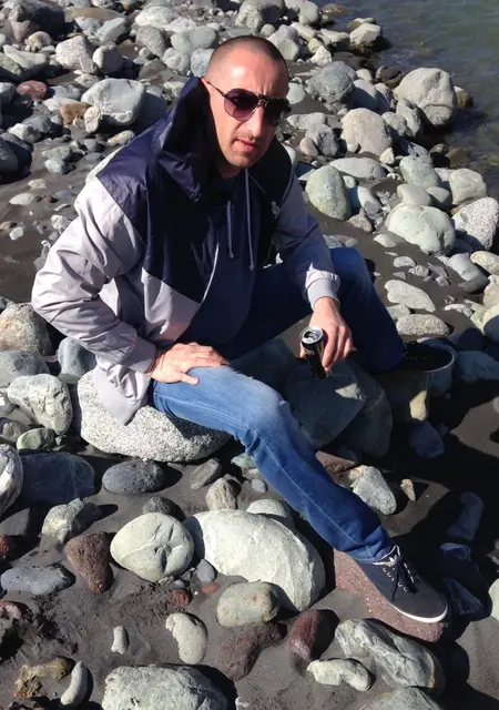 Артемий из Владикавказа, ищу на сайте знакомства на одну ночь