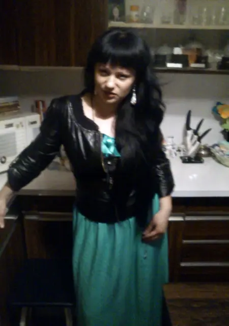 Я Малена, 42 років з Донецька, шукаю знайомства без зобов'язань