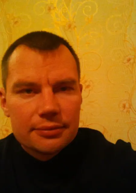 Я Антон, 47, знакомлюсь на одну ночь в Ангарске