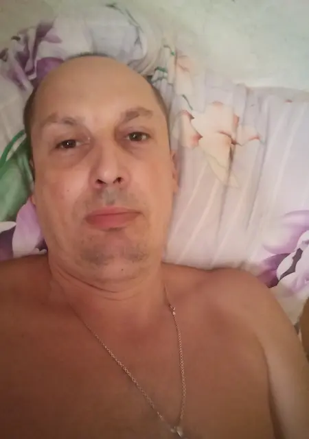 Я Джон, 42, из Томска, ищу знакомства без обязательств