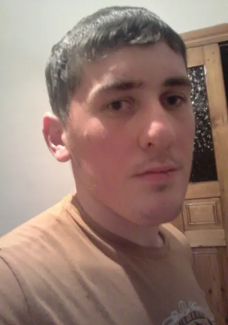 Я Умар, 35, знакомлюсь для общения в Грозном