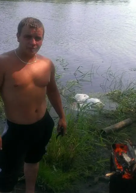 Я Дима, 35, из Ханты-Мансийска, ищу знакомства без обязательств