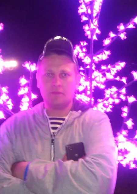 Валентин из Бобруйска, ищу на сайте знакомства на одну ночь