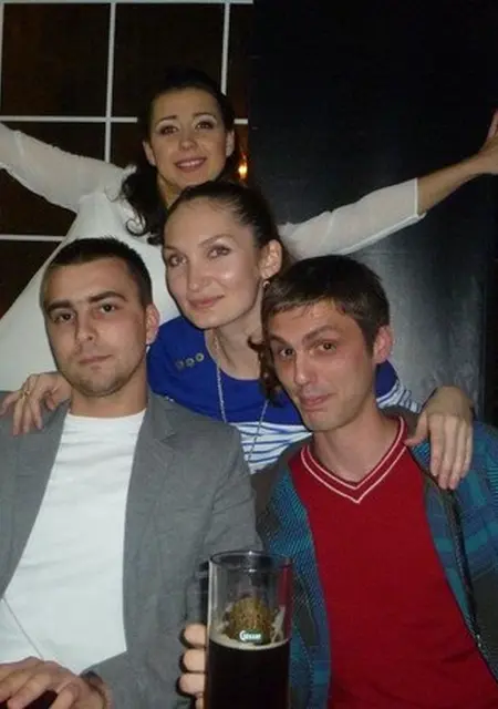 Я Дина, 18, из Тахтамукая, ищу знакомство для общения