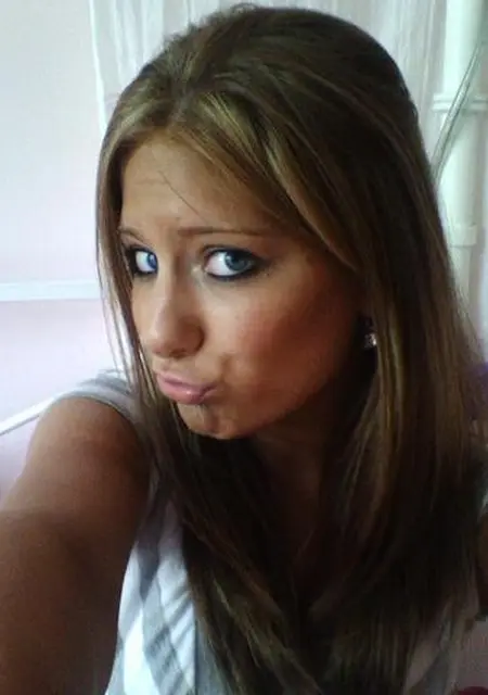 Александра из Черняховска, ищу на сайте знакомства на одну ночь