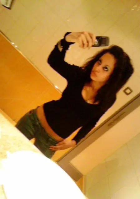 Оксана из Грозного, ищу на сайте вирта