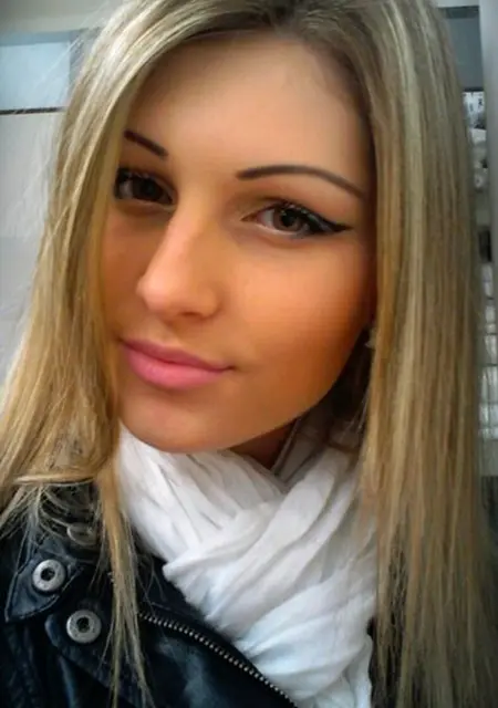 Оксана из Чердыни, мне 19, познакомлюсь для общения