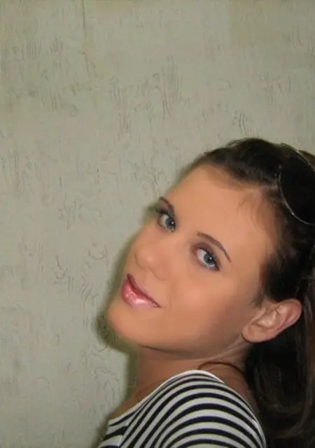 Роза из Нижней Туры, мне 23, познакомлюсь на одну ночь