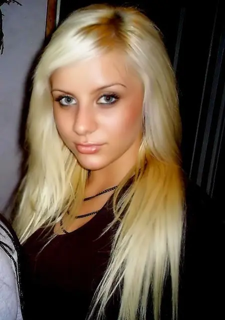 Илона из Татанова, мне 23, познакомлюсь для дружбы