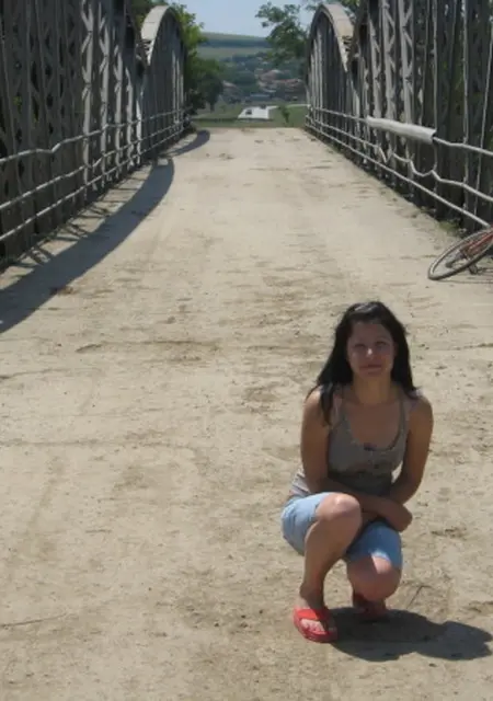 Белла из Старого Города, мне 21, познакомлюсь на одну ночь