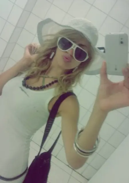 Я Варвара, 22, знакомлюсь без обязательств в Ковдоре