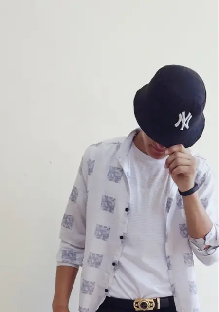 El Rey из Новочеркасска, мне 20, познакомлюсь на одну ночь