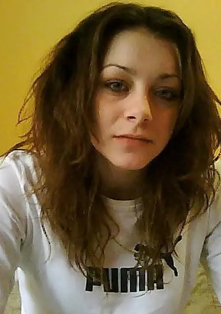 Я Яна, 21, из Сатиса, ищу знакомство для общения