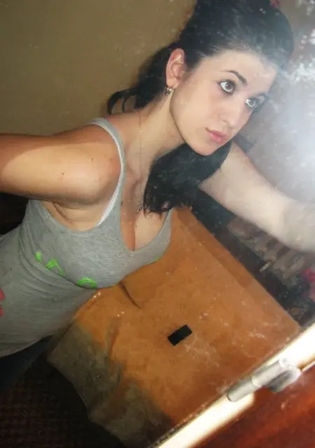 Ангелина из Гизеля, мне 19, познакомлюсь для дружбы