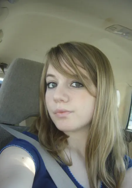 Анфиса из Рамзая, мне 22, познакомлюсь для общения