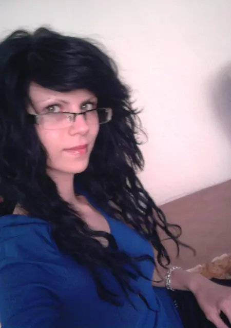 Я Дарья, 22, из Зилова, ищу знакомство для постоянных отношений