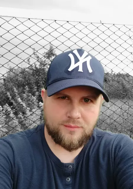 Тимоха из Смоленска, ищу на сайте знакомства на одну ночь