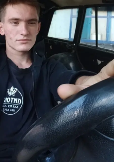 Я Максим, 23, знакомлюсь без обязательств в Ялте