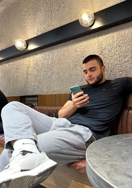 Murat из Черкесска, ищу на сайте знакомства на одну ночь