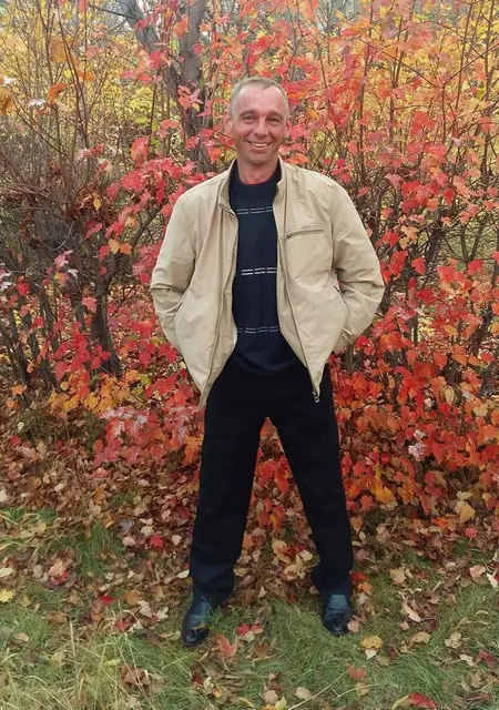 Я Дмитрий, 46, из Караганды, ищу знакомства без обязательств