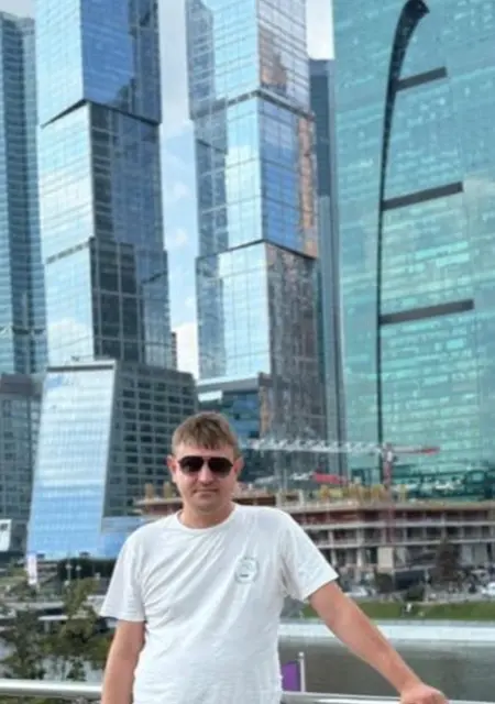 Олег из Москвы, ищу на сайте вирта