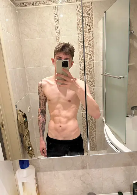 Кирилл из Кирова, мне 26, познакомлюсь на одну ночь