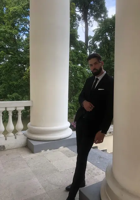 Я Александр, 25, из Мурино, ищу знакомства без обязательств