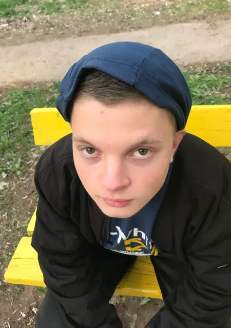 Я Сергей, 19, из Перми, ищу знакомство для постоянных отношений