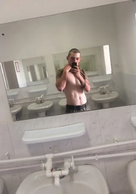 Игорь из Славянска-на-Кубани, ищу на сайте знакомства без обязательств