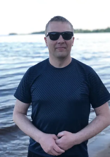 Я Алексей, 48, из Великого Новгорода, ищу знакомства без обязательств