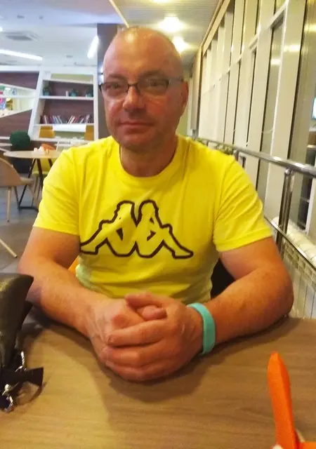 Дмитрий из Челябинска, ищу на сайте знакомства на одну ночь