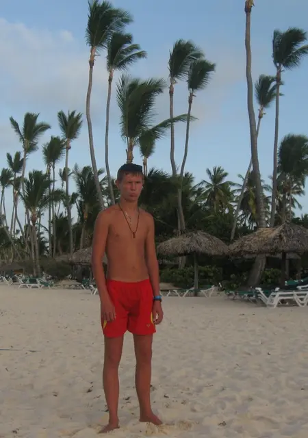 Евгений из Белгорода, ищу на сайте знакомства на одну ночь