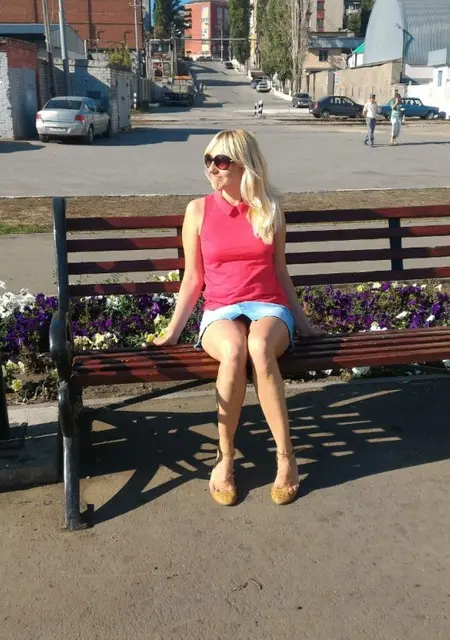 Арина из Саратова, ищу на сайте знакомства на одну ночь