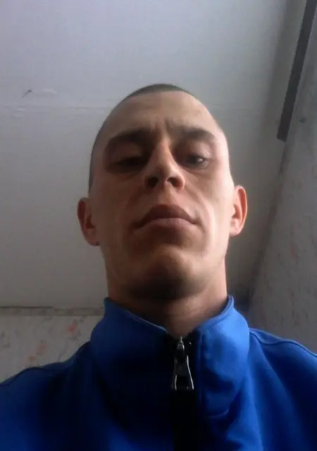 Андрей из Красноуфимска, мне 37, познакомлюсь на одну ночь