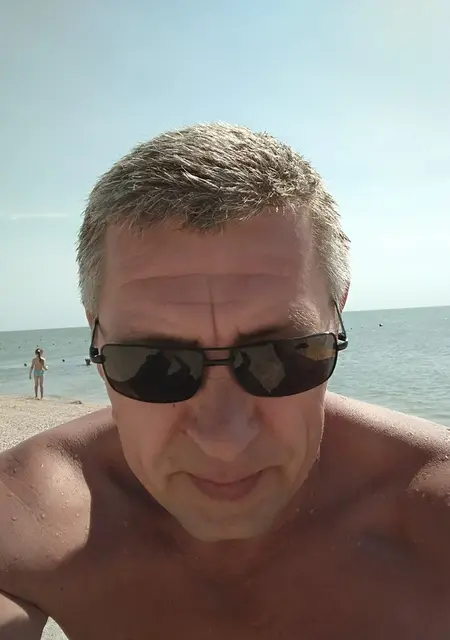 Олег из Аксая, мне 57, познакомлюсь без обязательств