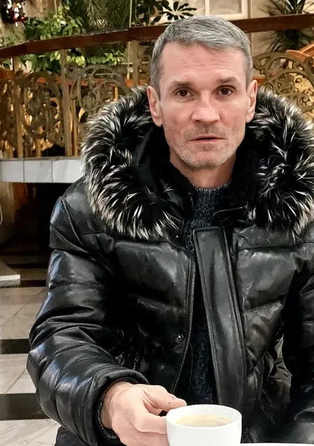 Вадим из Магнитогорска, мне 56, познакомлюсь для общения