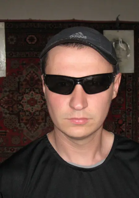 Петр из Харькова, мне 42, познакомлюсь для постоянных отношений