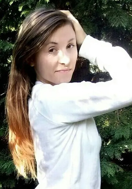 Я Алёна, 18, знакомлюсь для постоянных отношений в Браславе