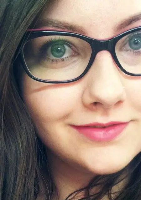 Я Надежда, 22, знакомлюсь без обязательств в Глазове