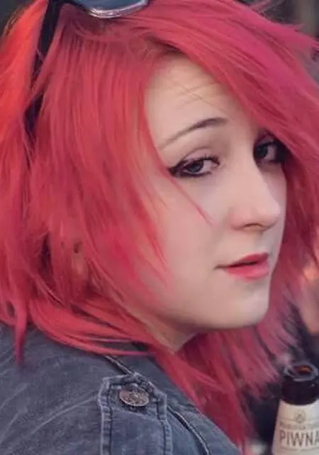 Виктория из Охи, мне 19, познакомлюсь для постоянных отношений