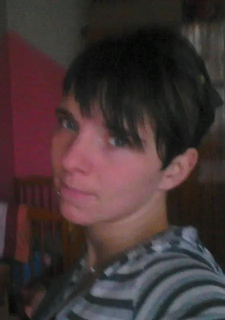 Я Диана, 21, из Зеленокумска, ищу знакомство для постоянных отношений