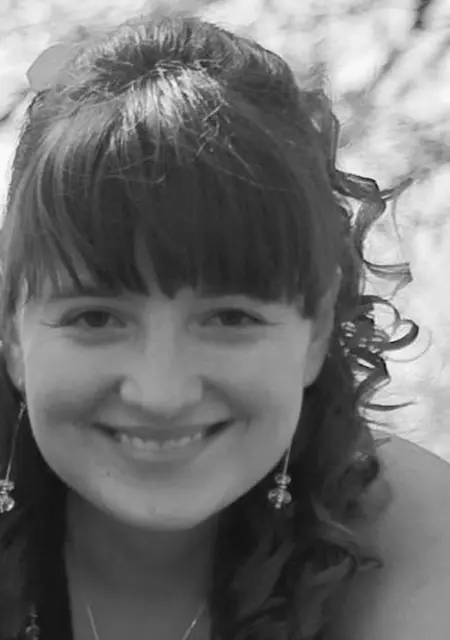 Я Авелина, 24, знакомлюсь без обязательств в Астрахани