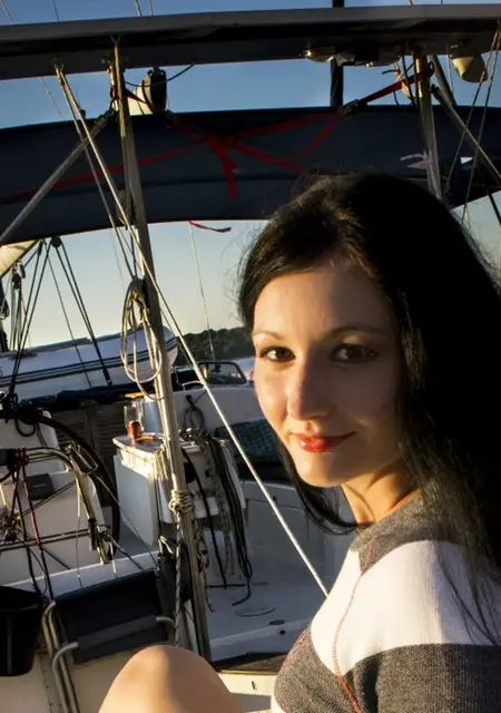 Я Регина, 24, из Белоярского, ищу знакомство для вирта