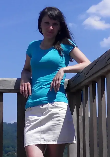 Я Юлия, 27, из Иванова, ищу знакомства без обязательств