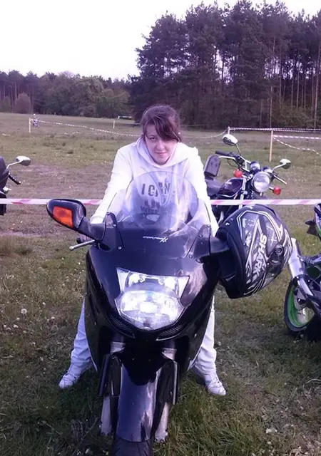 Я Надежда, 20, из Чаплыгина, ищу знакомство для постоянных отношений