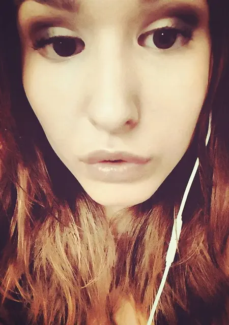 Майя из Соснового Бора, ищу на сайте знакомства на одну ночь