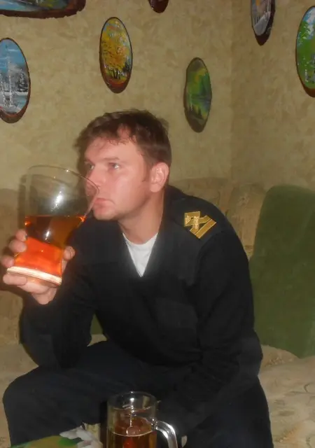 Александр из Славянска-на-Кубани, мне 41, познакомлюсь на одну ночь