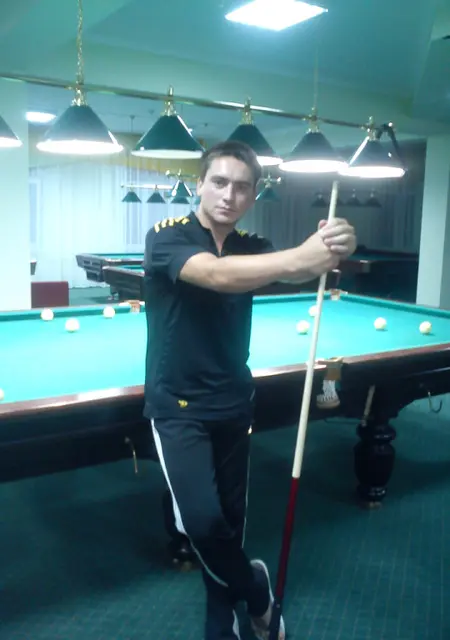 Саша из Славянска-на-Кубани, мне 36, познакомлюсь без обязательств