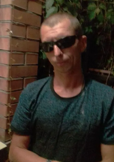 Я Роман, 42, из Зверева, ищу знакомство для общения